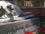 CHURCHbSTATUE